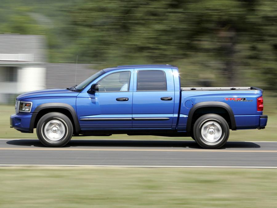  Dodge Dakota TRX4 Crew Cab 2007 года  (фото 10 из 11)
